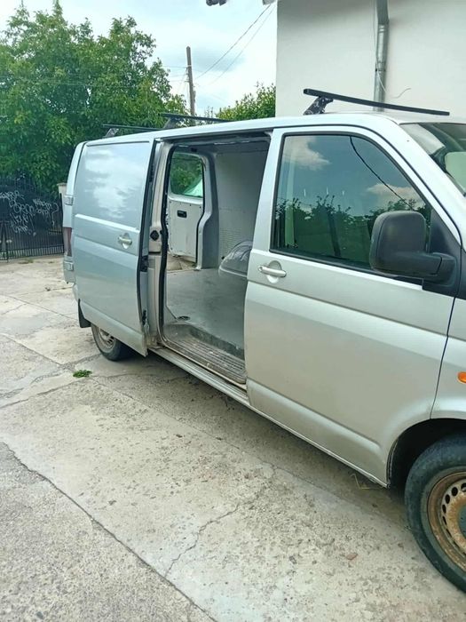 Volkswagen  T5 ,motor 2,5, an fabricație 2007