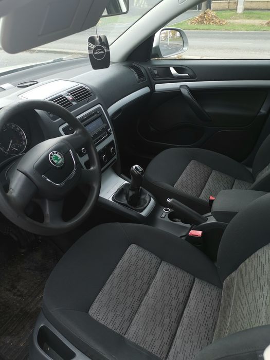 Vând skoda Octavia 2 facelift 4x4 1.6tdi euro 5