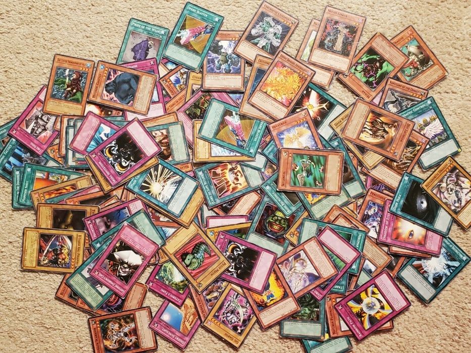 Продажба на Yu-Gi-Oh! yugioh карти сингли готови тестета лотове и т.н.