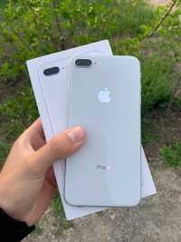 Продам iPhone 8+