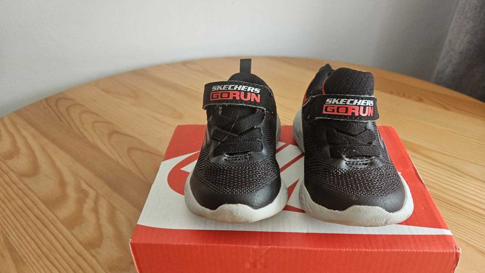 Adidasi baieti, marimea 21, Sketchers