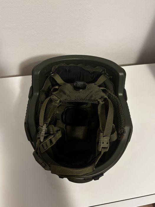 Vand casca de kevlar