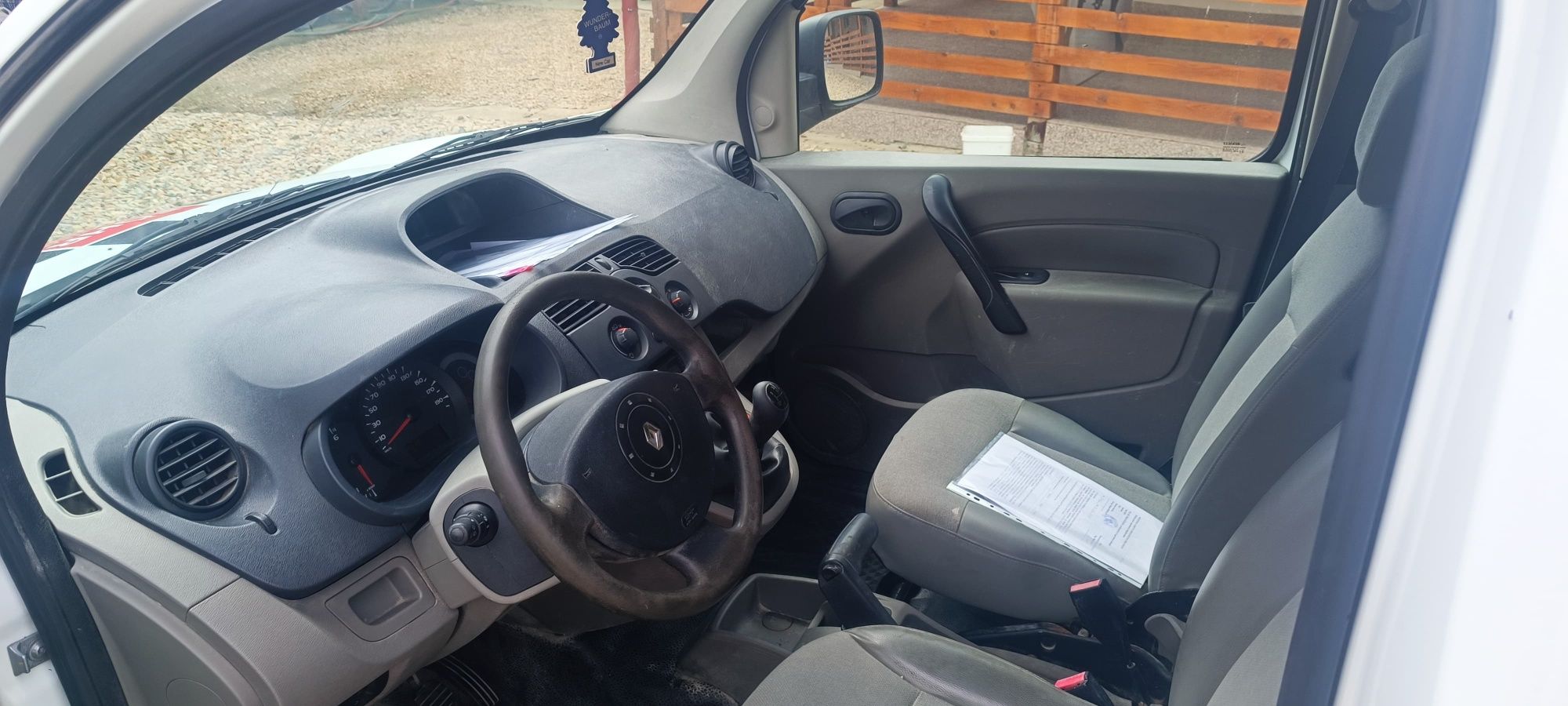 Vind Renault kangoo an 2012