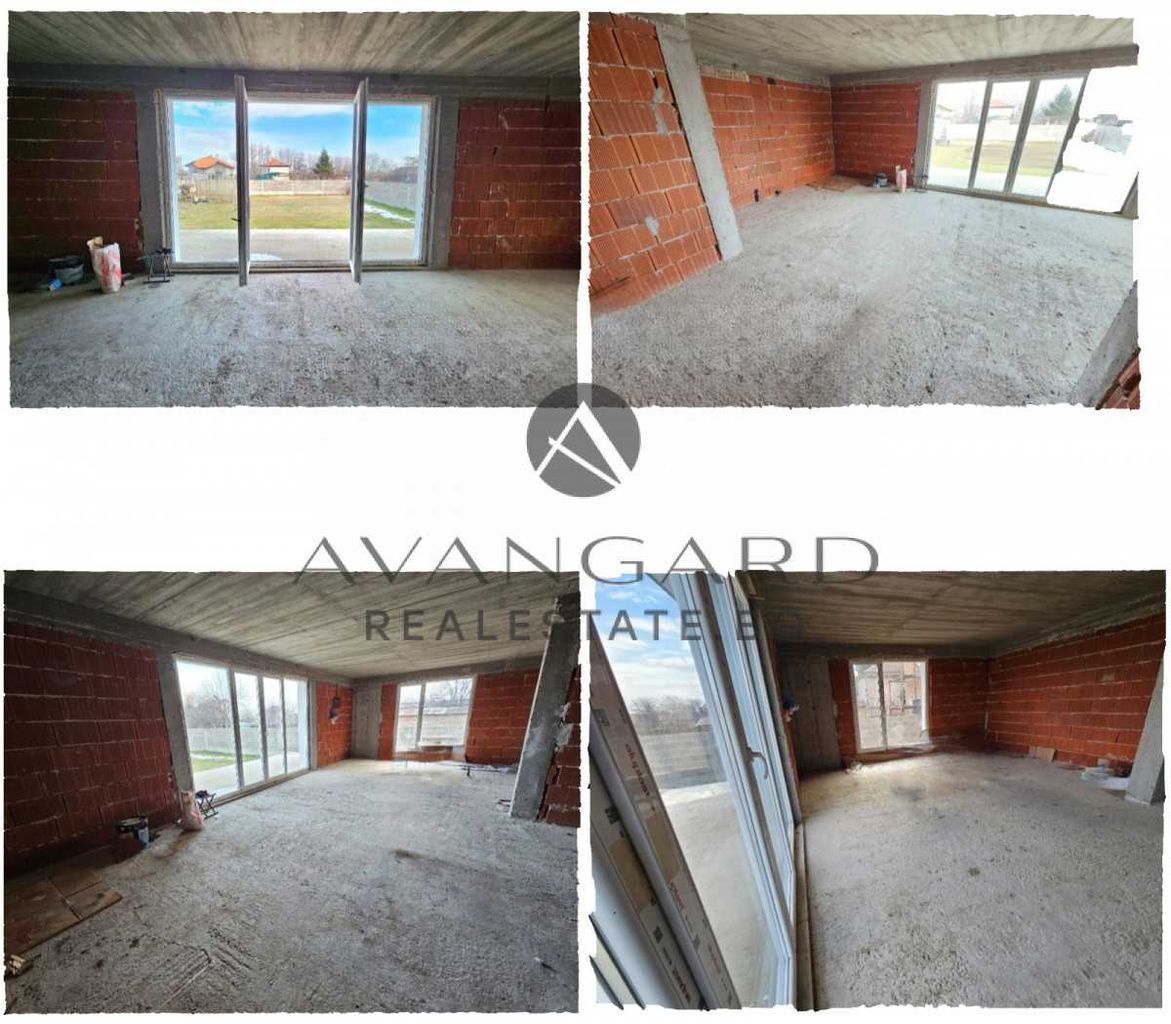 Продава се Къща в с. Рогош, Област Пловдив - 195 кв.м за 1026 €/кв.м - Снимка #2