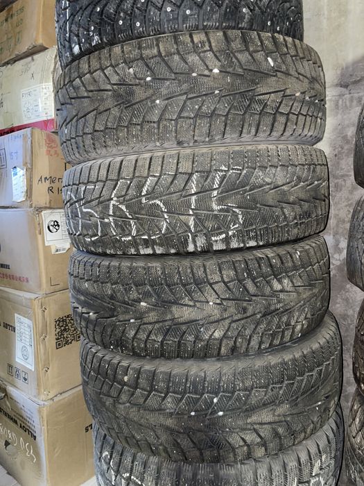 Продам шины Hankook 205,65 R15 зимние корейские 4шт