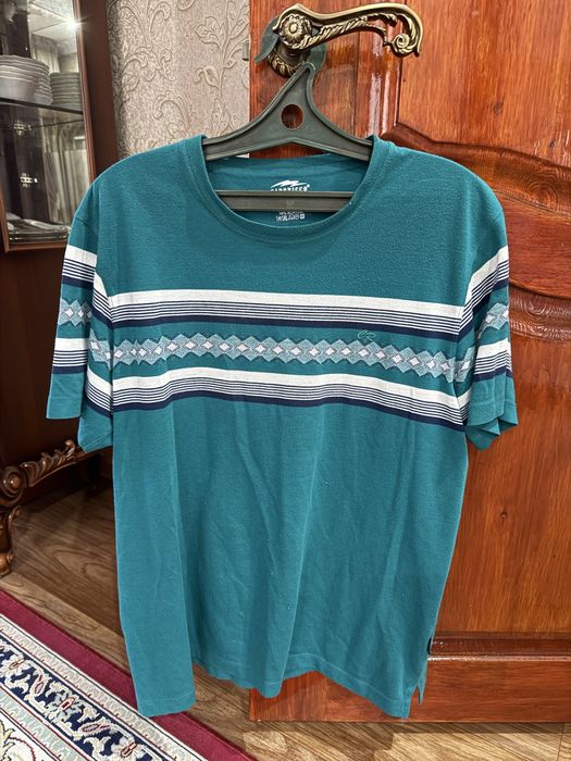 Разные футболки мужские