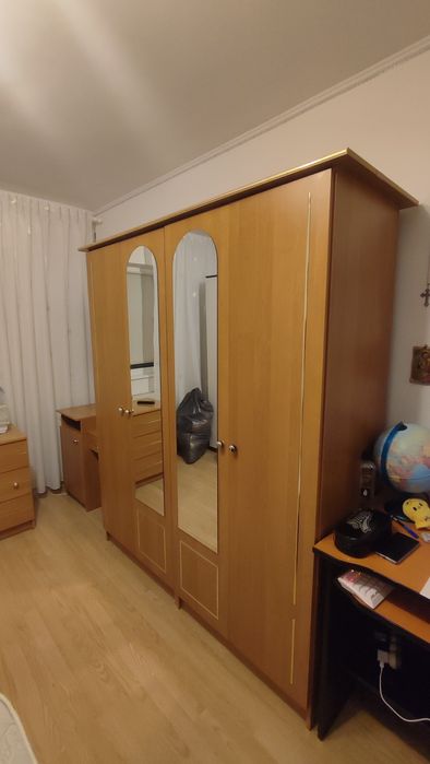 Mobila completa dormitor