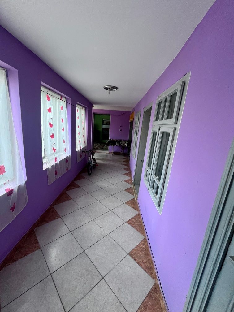 Casa locuibila+teren apa,curent electric