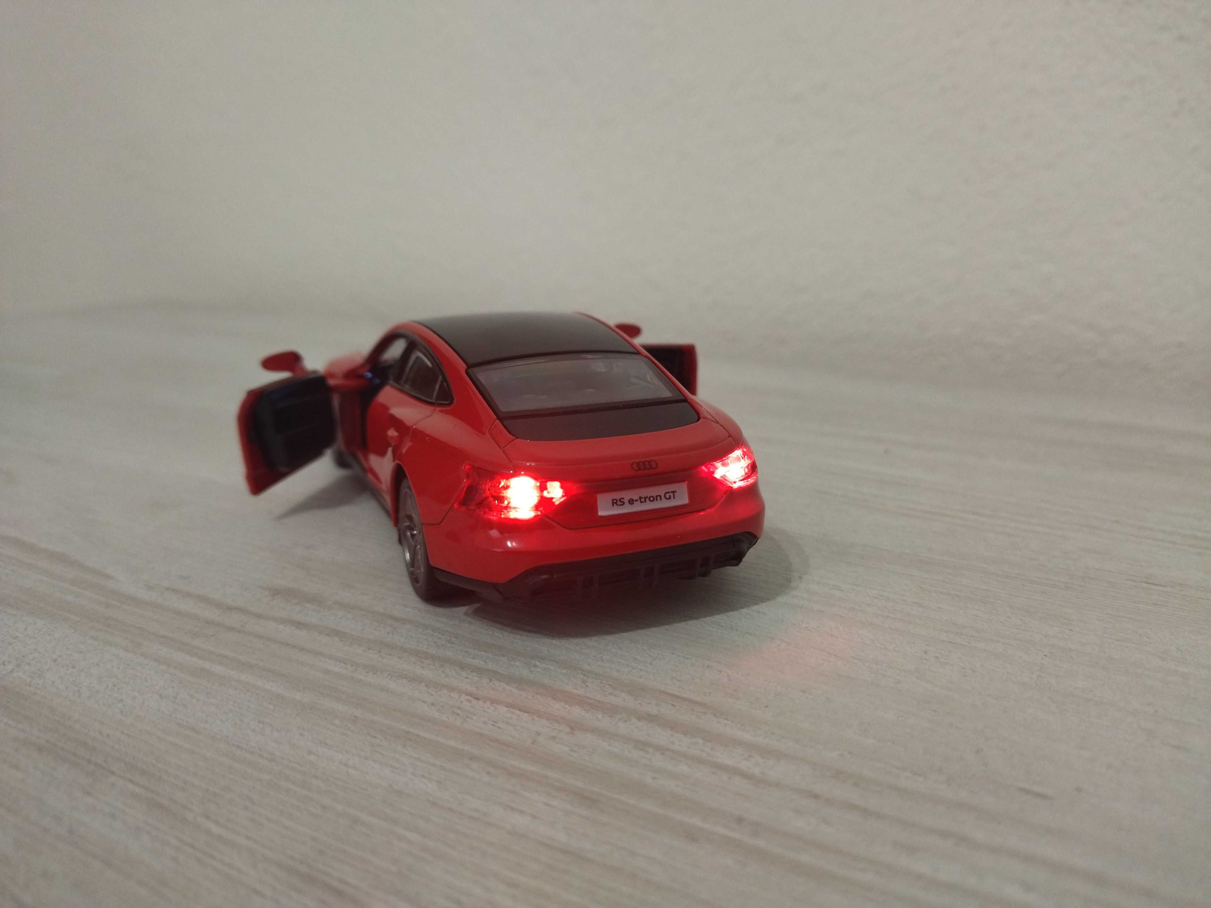 Метална количка АUDI RS e-tron GT !!!