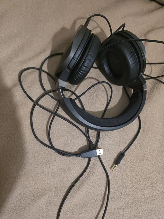 Casti Gaming Profesionale ASUS Rog Strix Fusion 300 Surround Audio 7.1