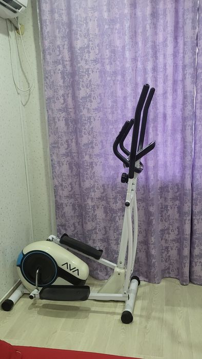 Продам тренажер эллипс