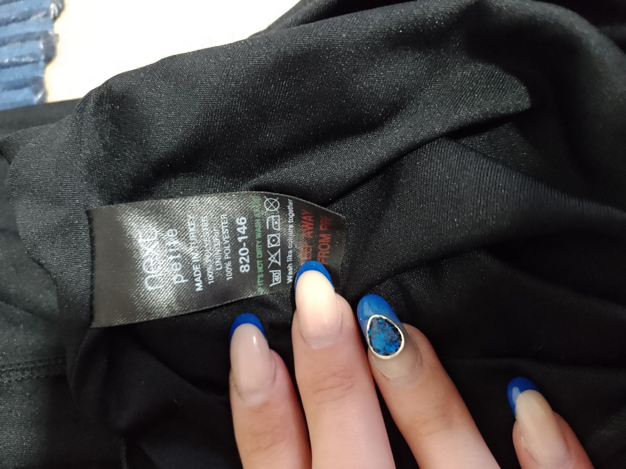 Rochie fără mâneci
