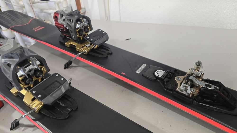 Legaturi ski tura Dynafit Beast 14