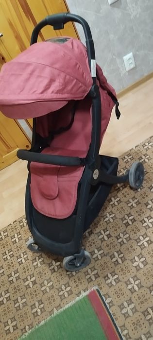 Детская коляска в хорошем состоянии