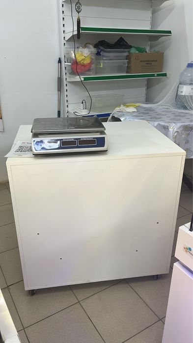 Стол для магазин