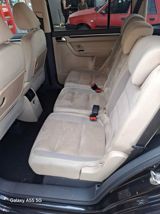 Vw touran 1,2 benzina, an 2011, 7 locuri, adus din Olanda,inscrisa