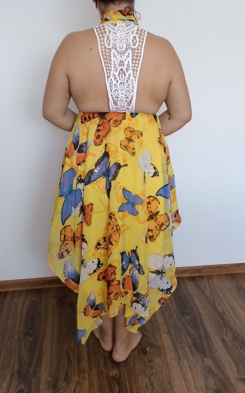 Rochie galbena cu fluturi