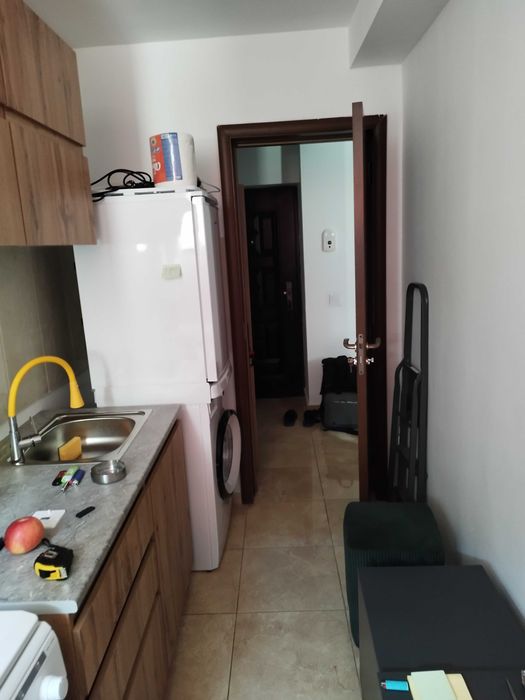 Garsoniera Piața Progresul bloc 2012