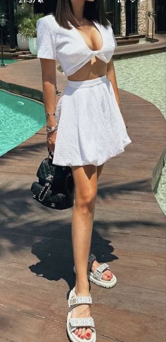 Дамски костюм Zara / сетове и рокли