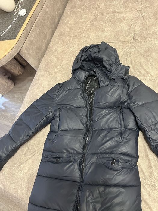 Б/у зимняя куртка в хорошем состоянии