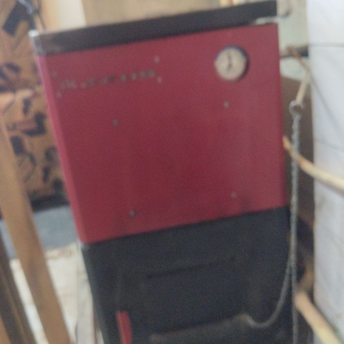 Продам котел длительного горения ЗЕВС. Площадь отопления до 250 метров