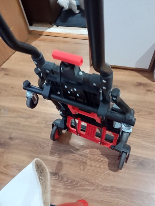 Căruț de carat marfa