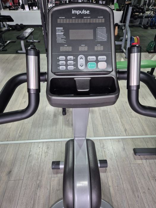 Stepper profesional Impuls Fitness pentru picioare și fese
