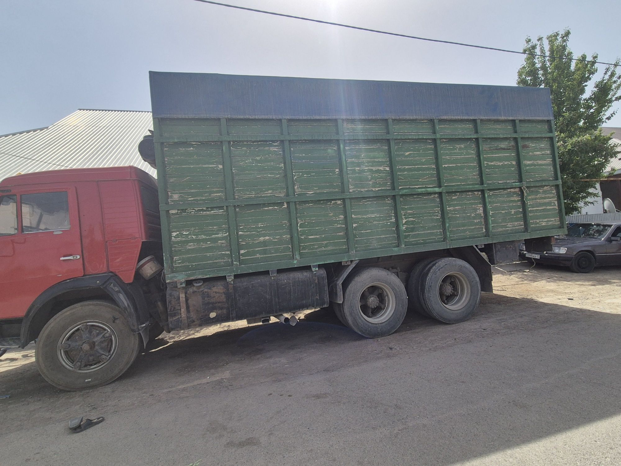 Продаётся прицеп  и кузов в хорошем состоянии