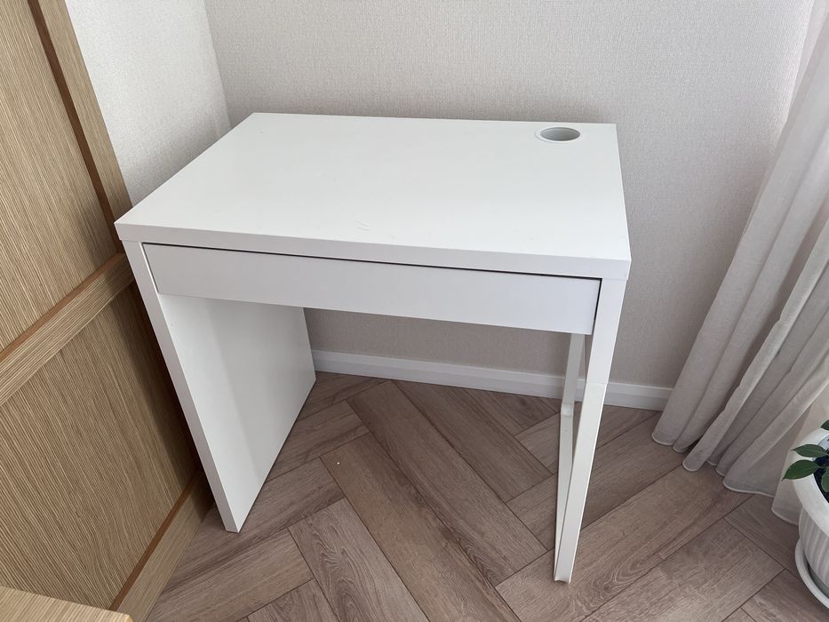 Стол икеа письменный