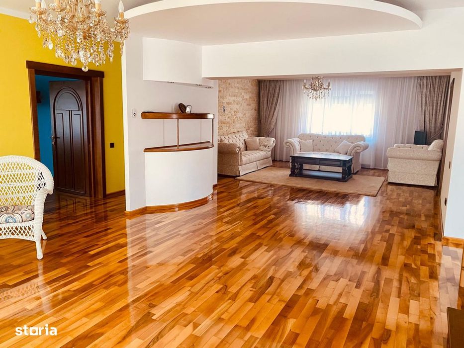 |De inchiriat Vila 9 camere|Complet mobilat si utilat