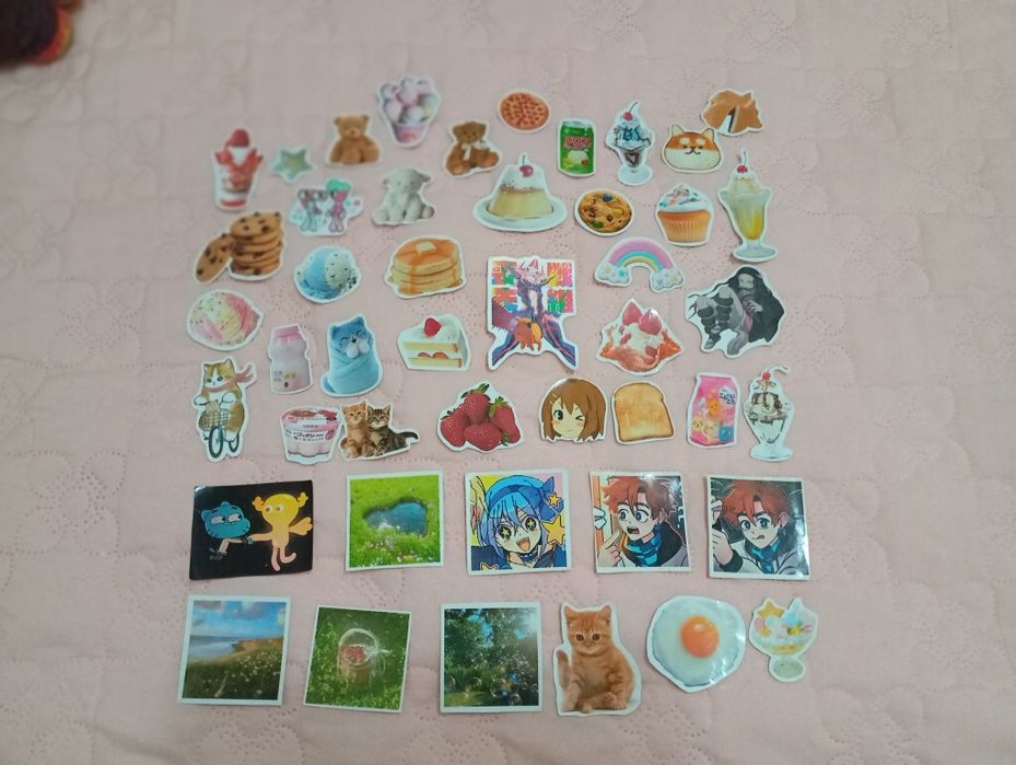 Продаю наклейки недорого