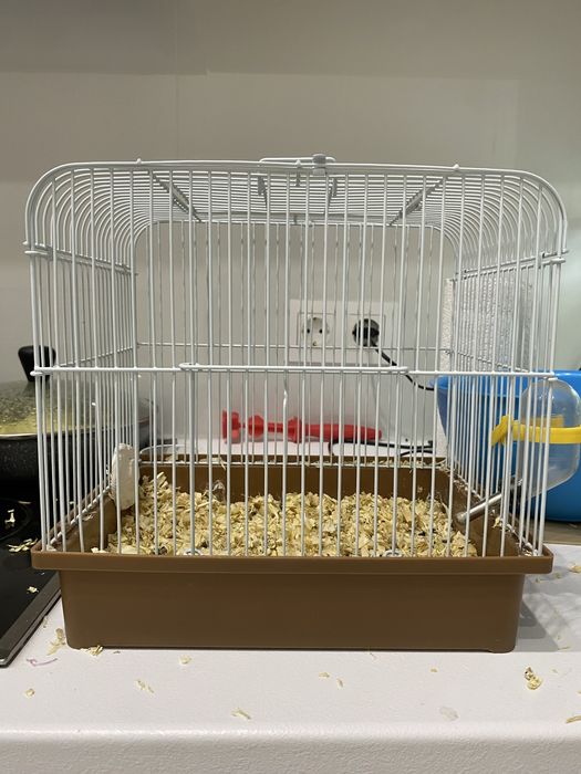 Продам клетку хорошую клетку для хомяка