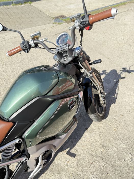 Scuter electric Super Soco TC Cafe Racer (permis cat. B)