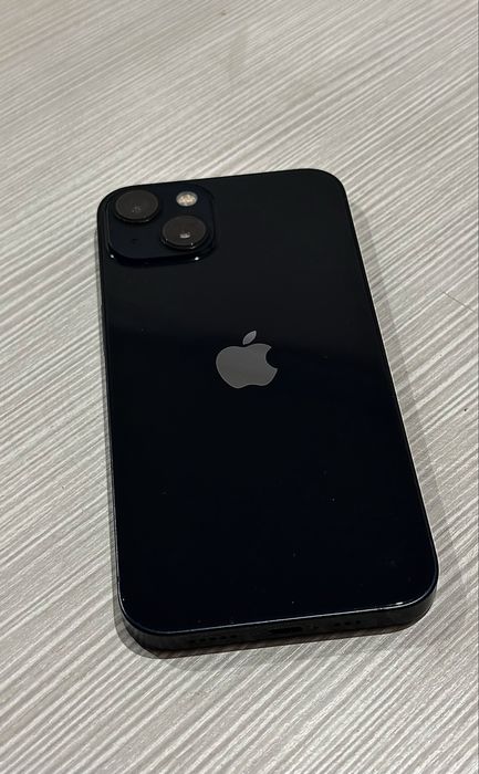 iPhone 13 Midnight