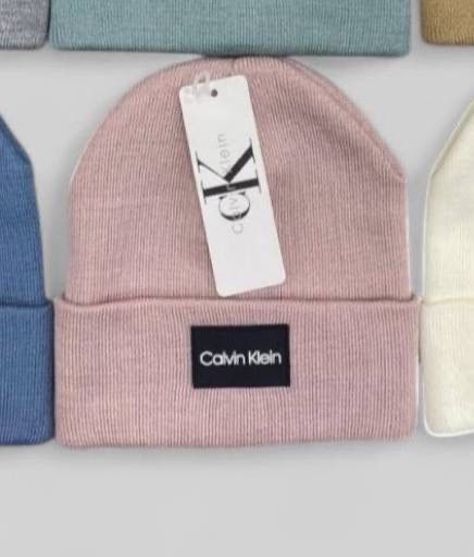 Stoc căciuli -diverse modele