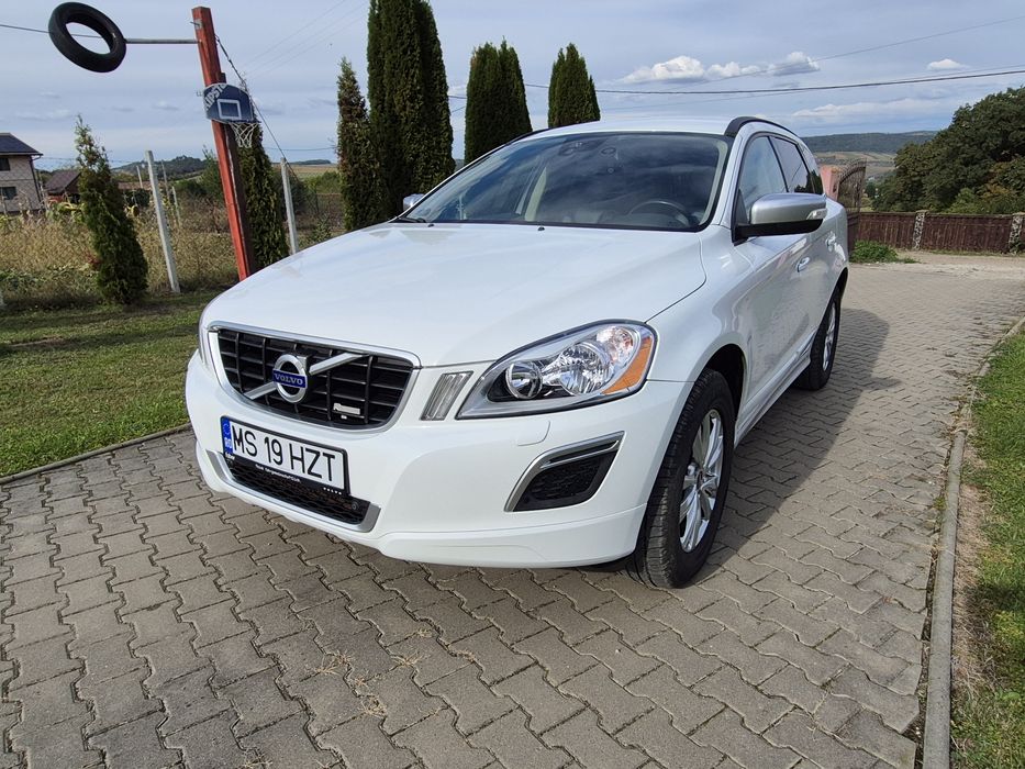 Volvo XC 60 R-Design 2.0 Drive 2011