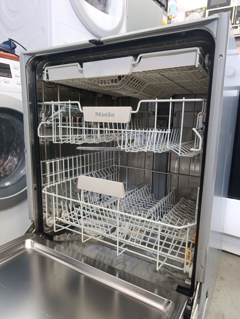 Нов модел Съдомиялна Miele XXL Miele G5000 SCU Active -