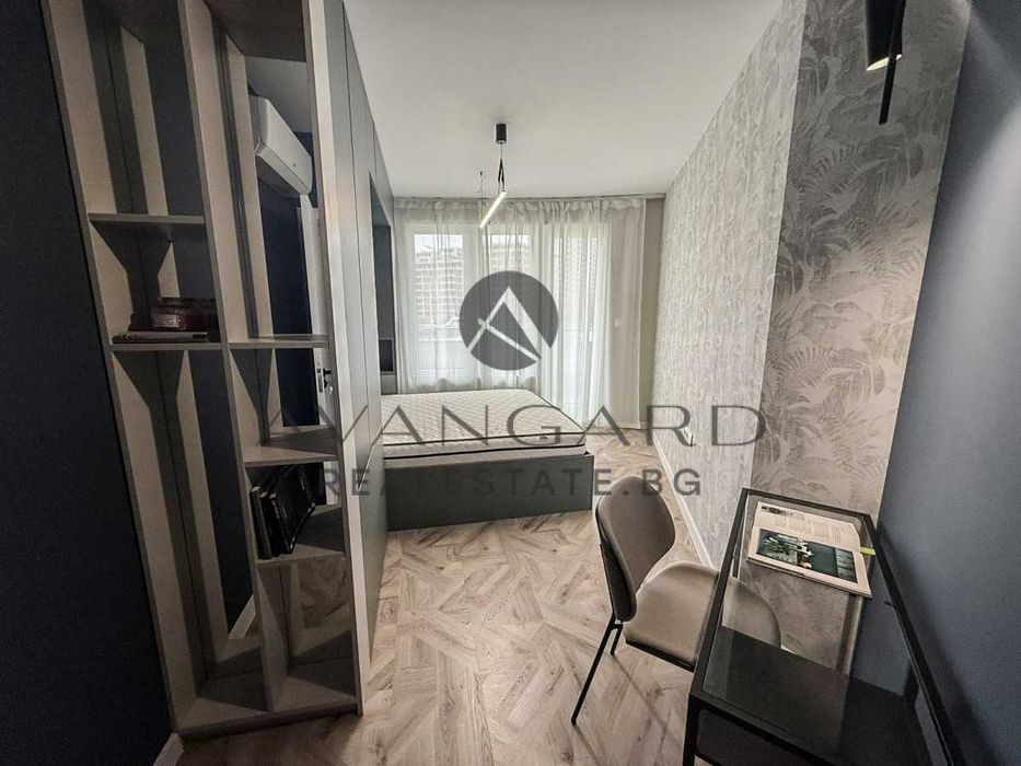 Продава се Двустаен апартамент в Пловдив, Тракия - 75 кв.м за 2132 €/кв.м - Снимка #8