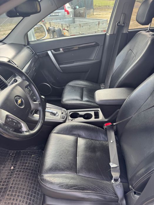 Chevrolet Captiva 2.2 D, 184 cp, 4x4 , 7 Locuri, Navi, CUTIE DEFECTĂ