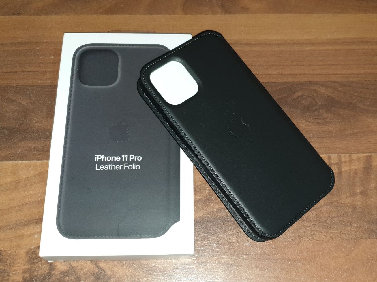 Husa flip smart activa originala Apple Leather Folio iPhone 11 Pro