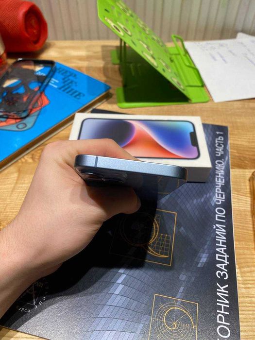 iphone 14 телефон