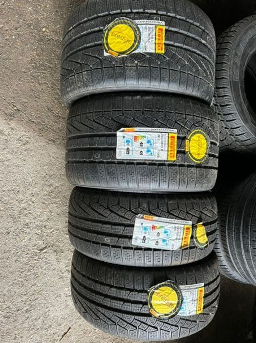 vând set anvelope 235/35/19-295/30/19 Pirelli de iarnă noi