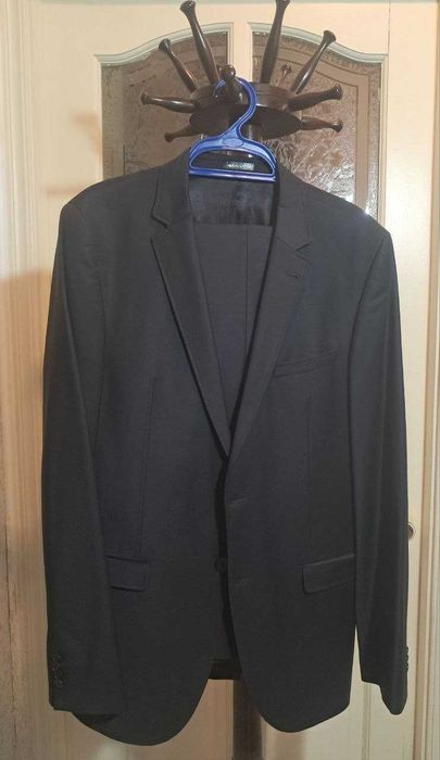 Мужской костюм.
Фирмы SALVATINI. Производство Италия.