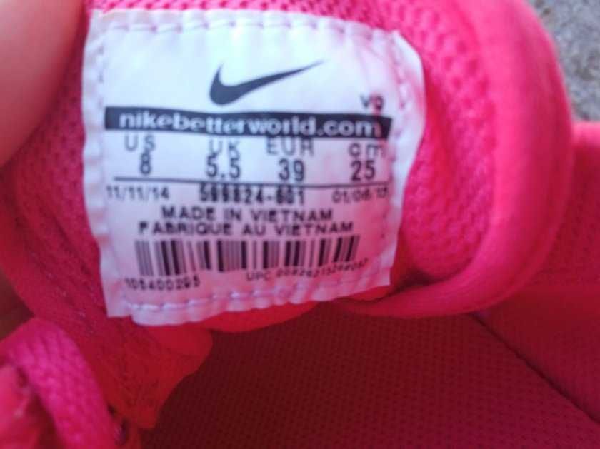 Tenisi Nike, mar.39,UK 5.5 (25 cm) made in Vietnam.
