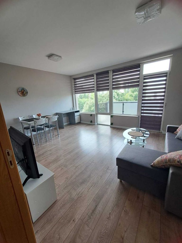 Дава се под наем Двустаен апартамент в Пловдив, Кършияка - 75 кв.м за 425 € - Снимка #3