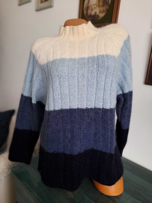 Pulovere dama diferite