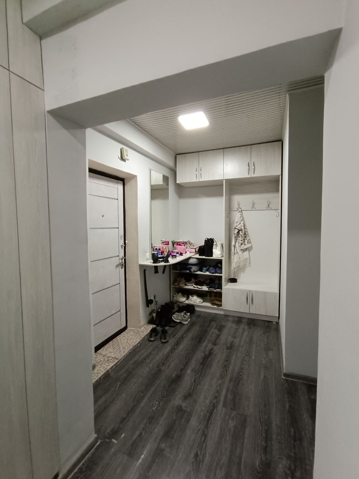 Метро Новза 1в2/12/12 57 м²