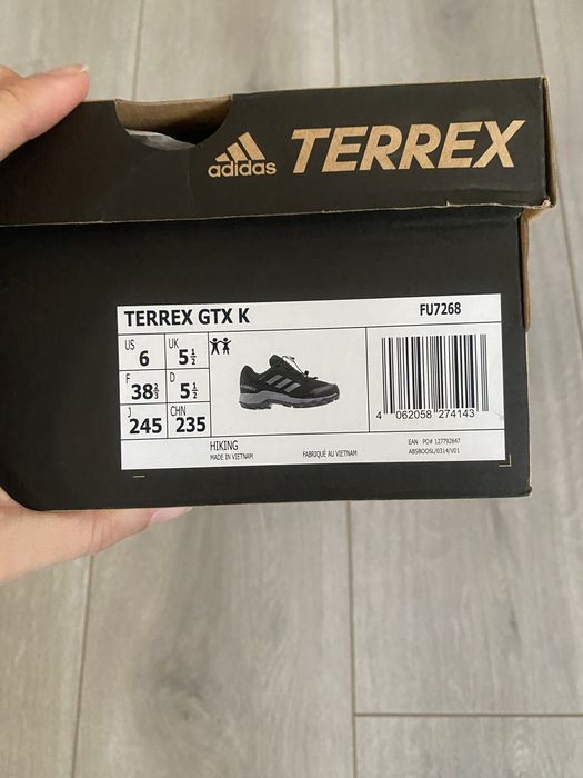 Gore-Tex туристически обувки Adidas Terrex