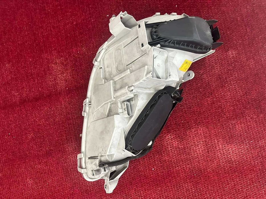 Фар-ляв и десен и стоп-ляв и десен за мерцедес s430 комплект bosh