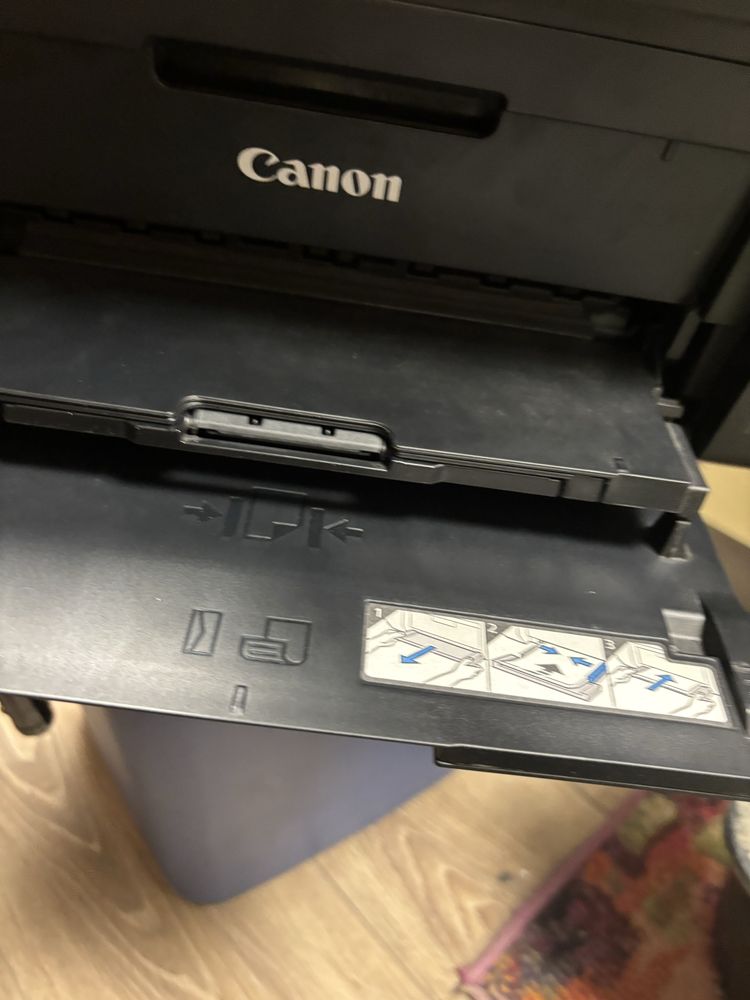 Продавам чисто нов принтер Canon